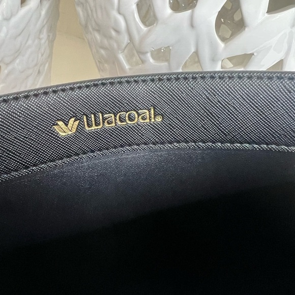 WACOAL Womens Black Vinyl Small Tote  Snap Closure
Lightweig - Picture 3 of 8